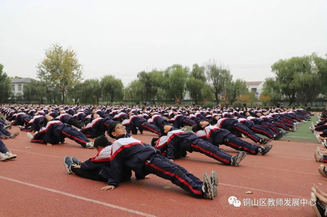 中国功夫体操初中_中小学生功夫健身操_中学生体操中国功夫