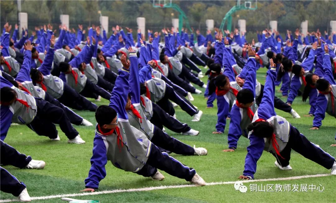 中国功夫体操初中_中学生体操中国功夫_中小学生功夫健身操