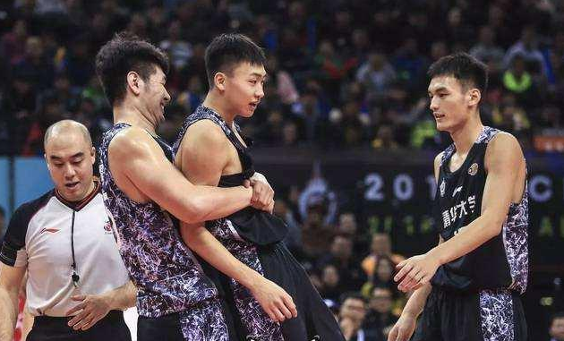 篮球历史连冠排名_nba历史连冠球队_篮球历史三连冠