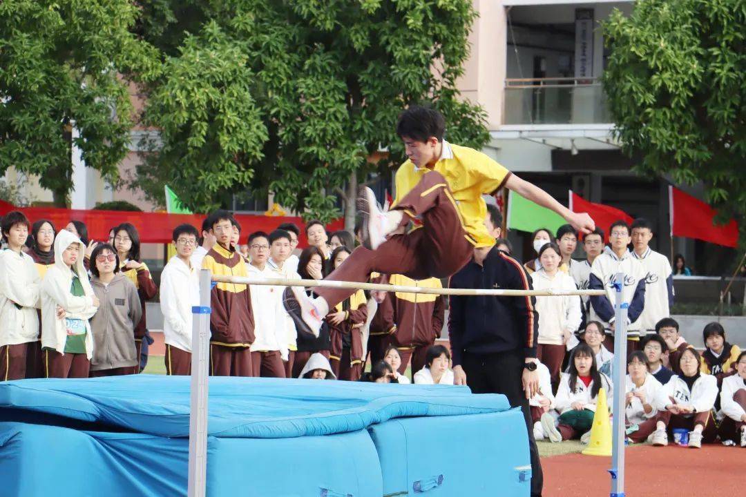 宜春实验高中运动会_宜春实验中学元旦晚会2020_宜春一中运动会