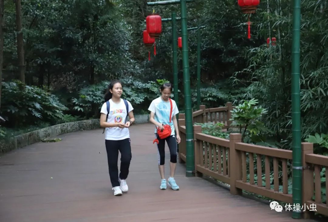 初二跳高女子技巧教案_初二女子跳高多少起步_初二跳高技巧女子