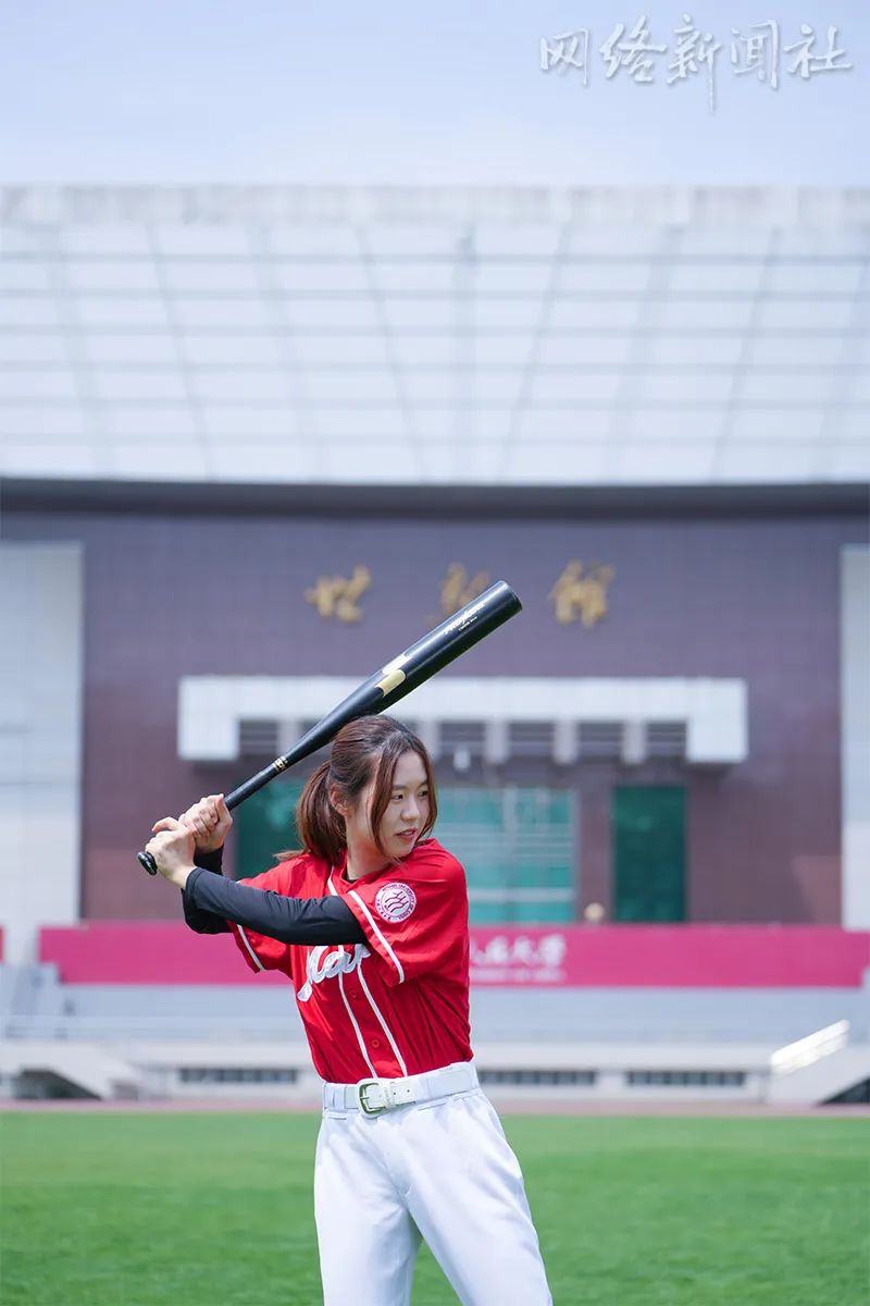 女生篮球训练基本功方案_女生怎么练团队篮球技巧_篮球练技巧女生团队视频