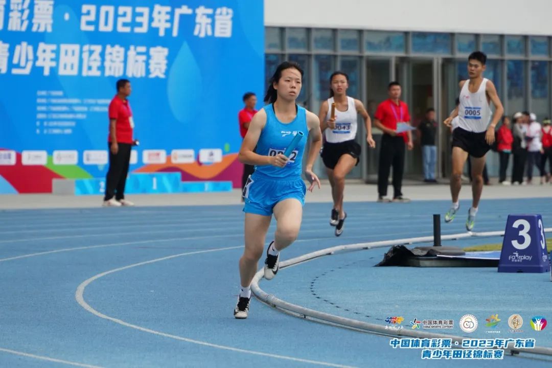 河北省跳高冠军_河北乙组女子跳高冠军是谁_河北跳高女神