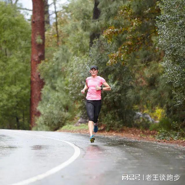 飞机有氧运动区别_飞机的氧气系统分为哪几类_飞机含氧量