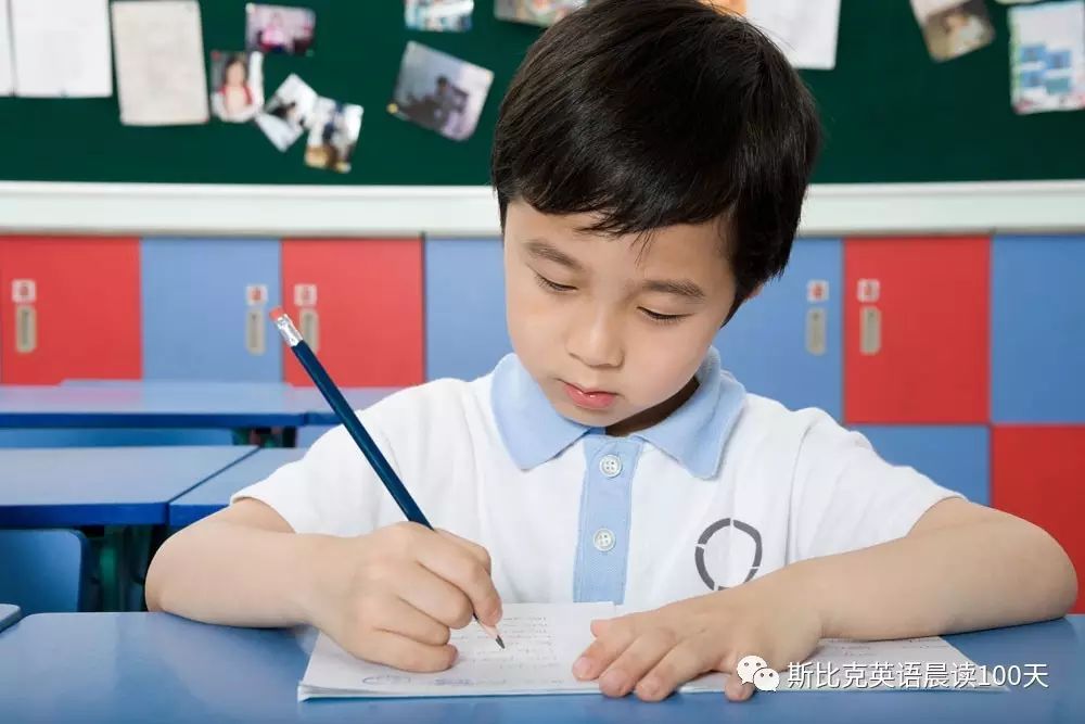 简单的亲子幼儿英语对话_幼儿英语家庭情景口语对话_幼儿家庭英语对话日常