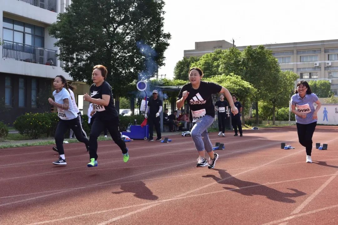 田径比赛跳高规则_田径竞赛规则跳高_田径规则跳高比赛记录