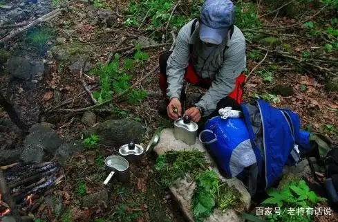 特种兵野外作战_特种部队野外生存视频_特种兵野外生活小技巧视频