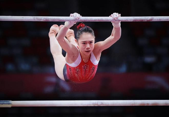 花样游泳冠军女_花样游泳冠军吴_花样游泳吴怡文