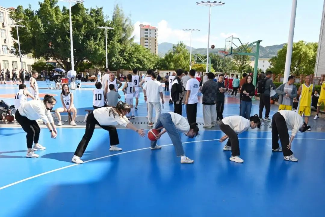 幼儿园篮球比赛规则教学_幼儿园篮球活动规则_幼儿园职工篮球比赛规则