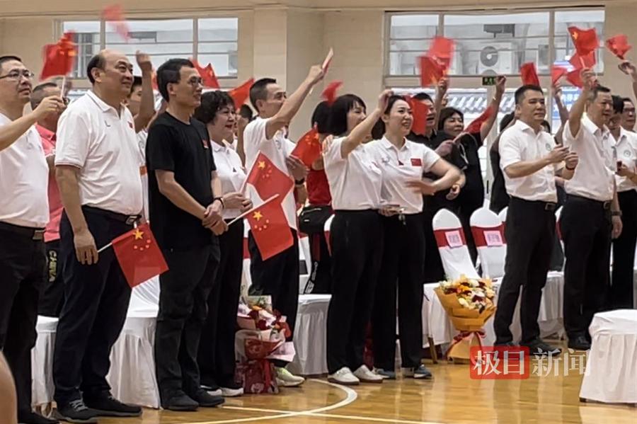 海南游泳协会会长是谁_海南游泳协会_海南籍游泳冠军