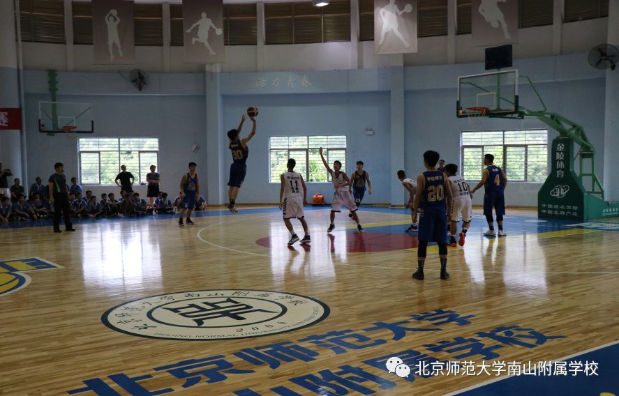 深圳小学生篮球联赛_深圳市中小学生篮球比赛冠军_深圳初中篮球比赛