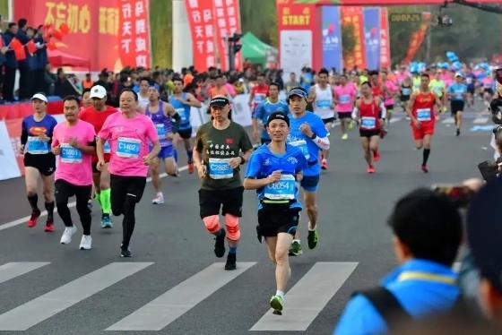 柳叶湖国际马拉松赛_2019柳叶湖马拉松_2018年柳叶湖马拉松成绩