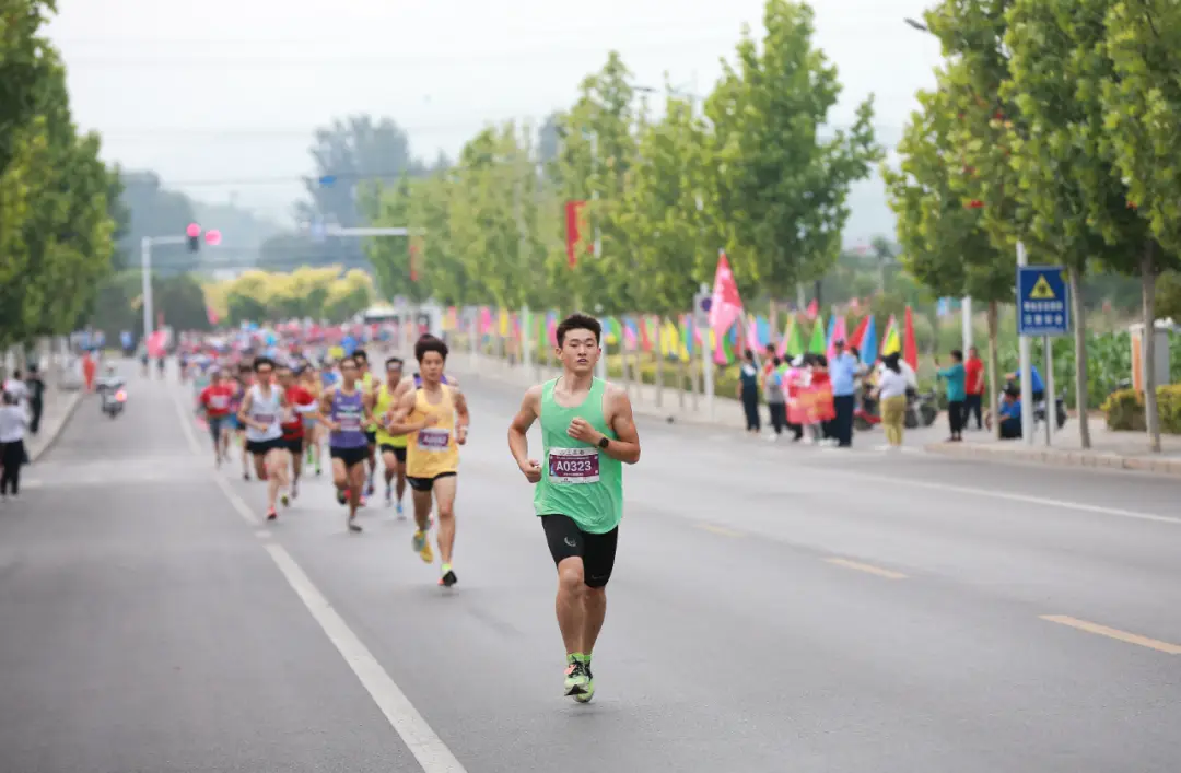 怎样练习马拉松速度_马拉松极限速度_马拉松速度训练