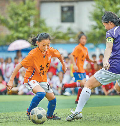 三河小学足球全国冠军_三河二中足球队_三河口小学足球队