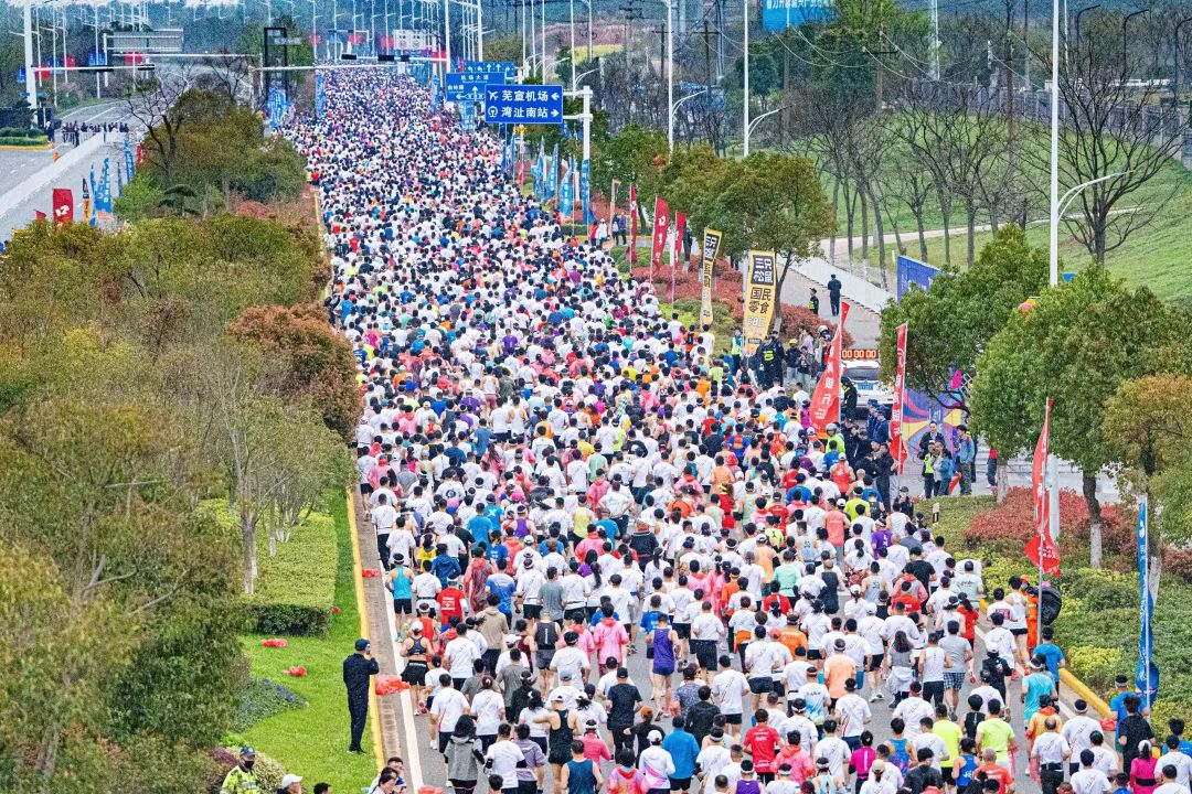 刘跑过马拉松吗_马拉松选手跑步视频_马拉松刘超