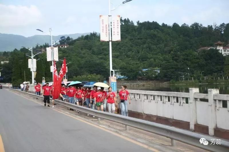 初高中篮球游戏规则是什么_高中篮球游戏大全_高中体育课篮球游戏